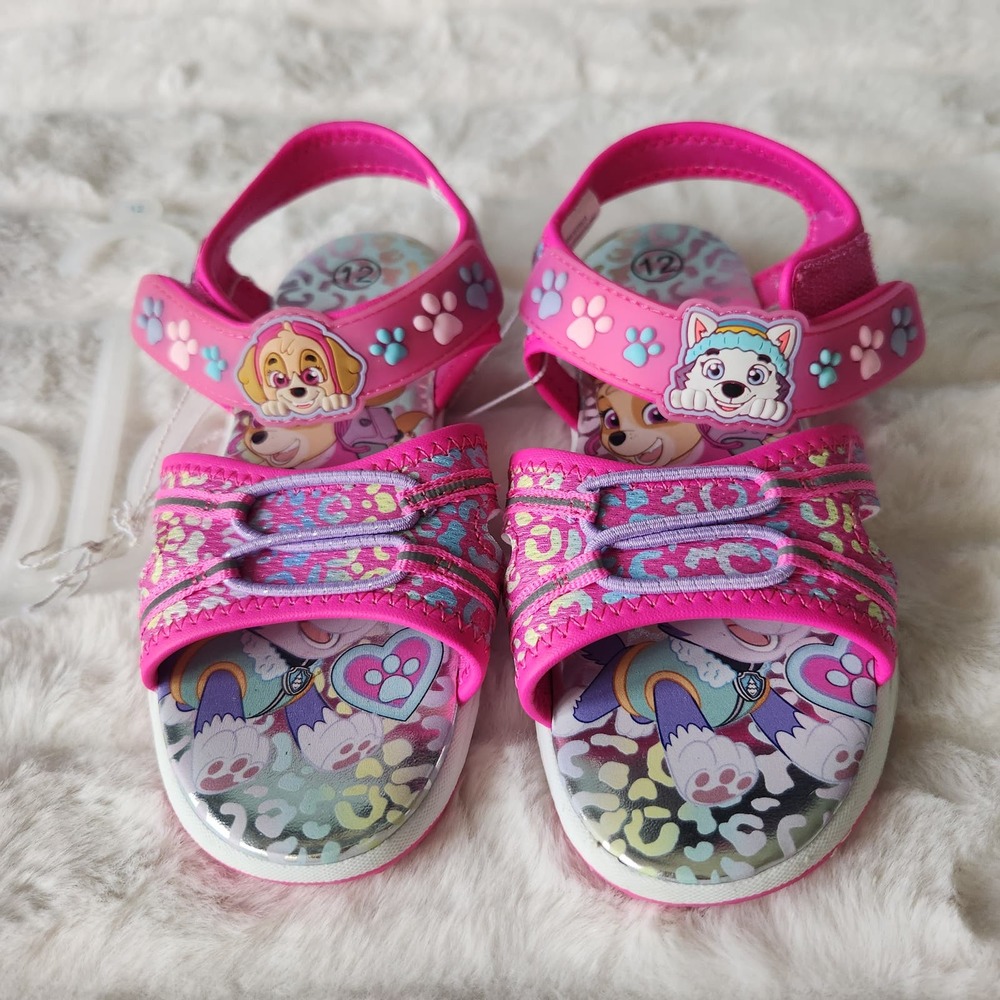 NWOT Paw Patrol Light up sandals - Size 12